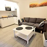 Funkcjonalny Apartament Victus Idealny Dla Rodzin By Noclegi Renters Apartment